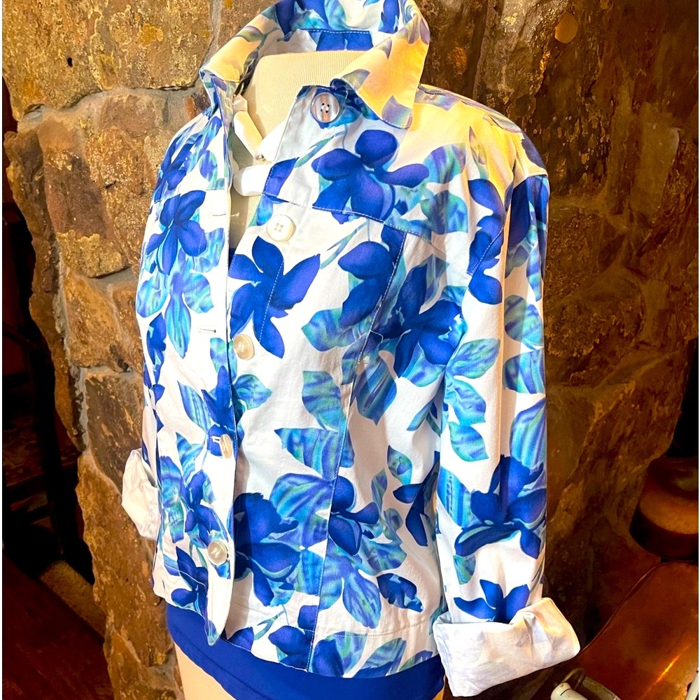 Coldwater Creek beautiful mix of blues & a hint of purple. Spring/Summer jacket - Picture 1 of 5